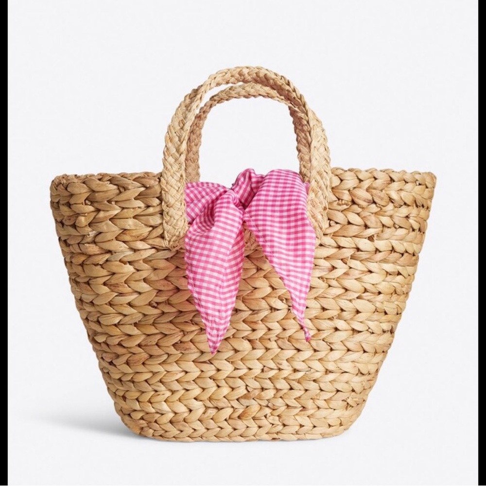 NWT DRAPER JAMES straw handbag in light pink.